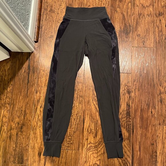 Lululemon Align High-Rise Jogger - Picture 1 of 4